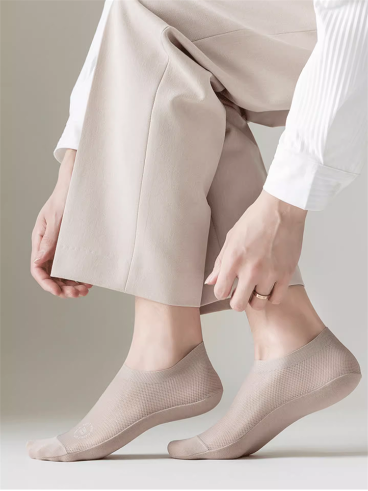 🔥High-end Ice Silk Mesh Socks