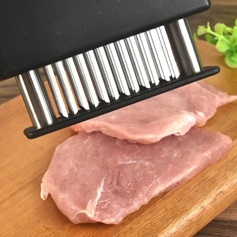 🎉 Meat Tenderizer with 48 Stainless Steel Blades – Tenderize in Seconds, Dishwasher-Safe & Safe Storage Cover Included! 🔪