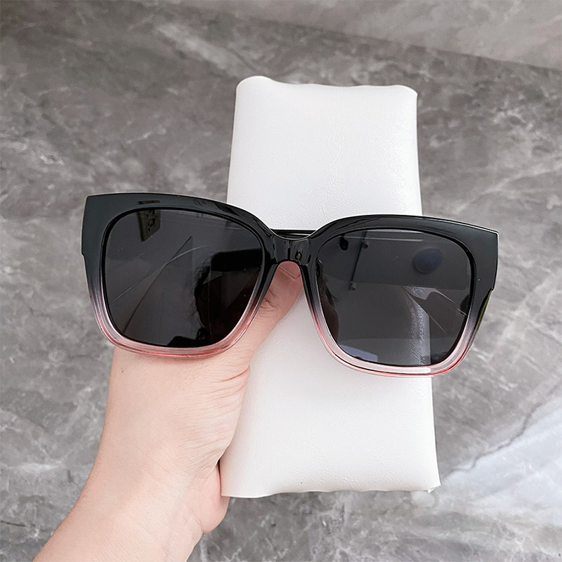 Stylish Polarized Fit-Over Sunglasses