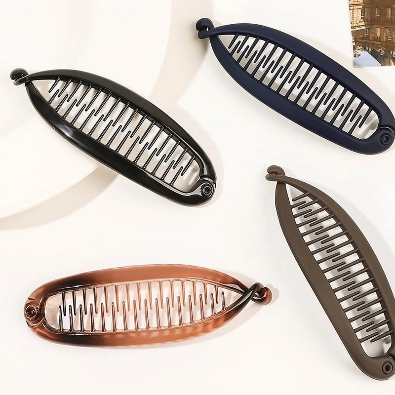 Interlocking Banana Clip for Secure Hold