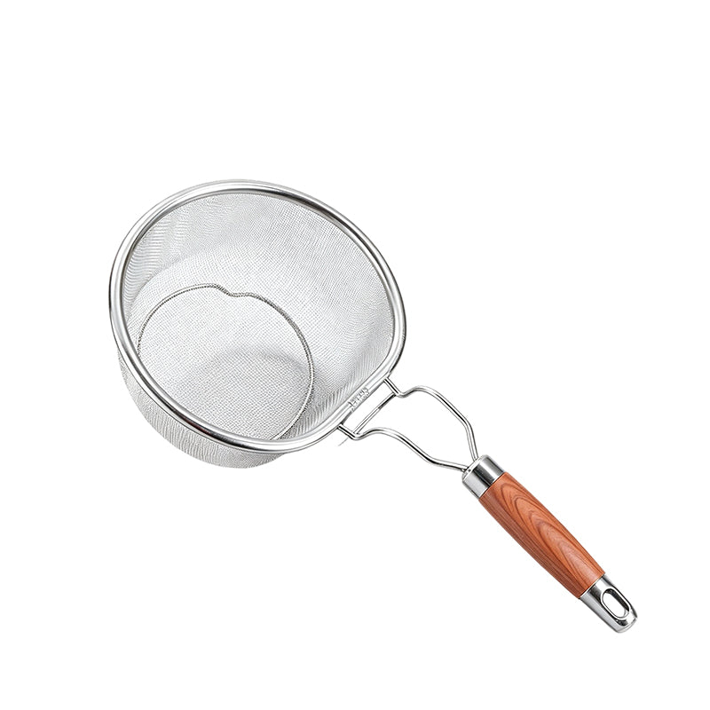 🔪🍳 Stainless Steel Sieve with Handle – Fine mesh, durable & easy-grip – Perfect for straining pasta, fruits & veggies 💧